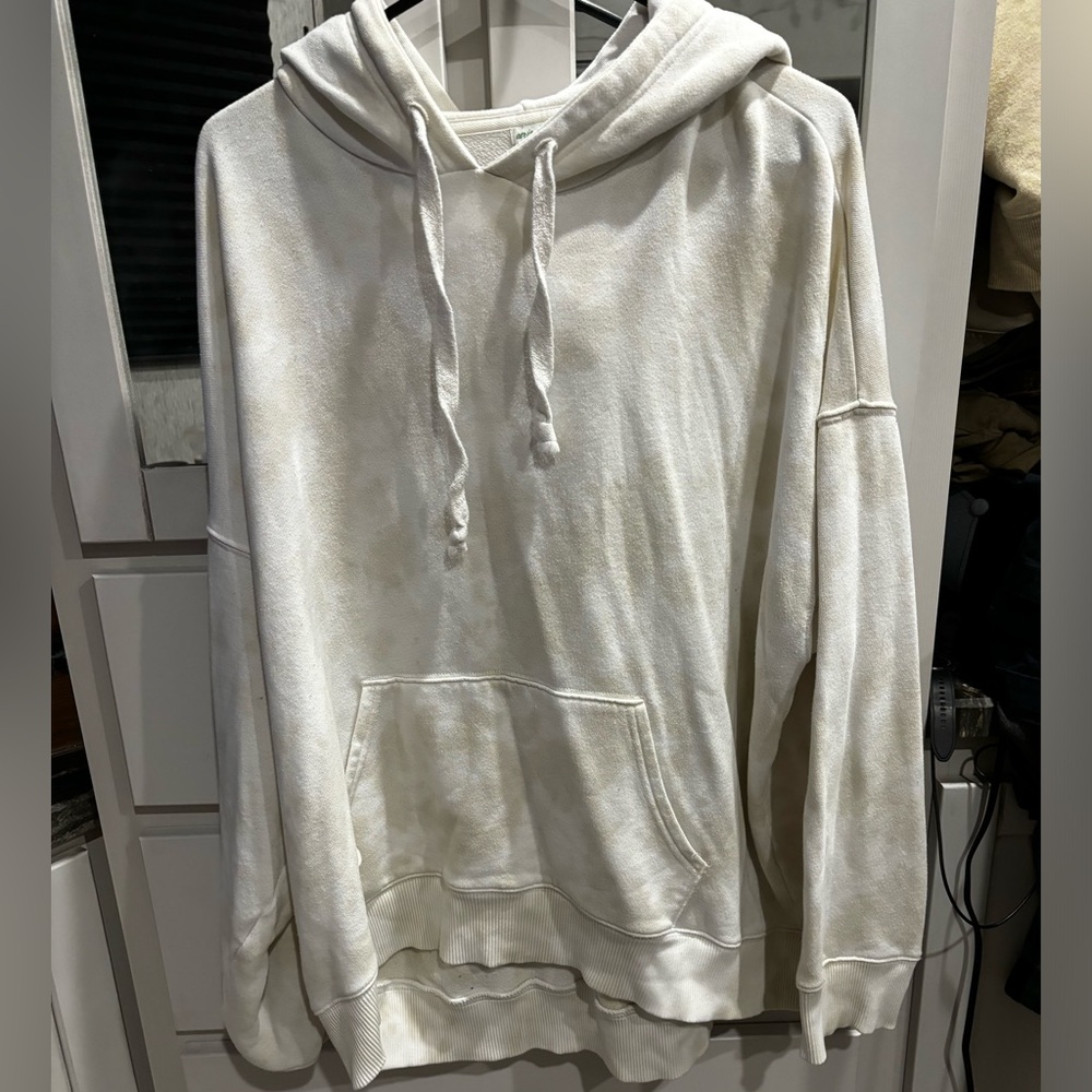 Aerie cream and white tie-dye hoodie
